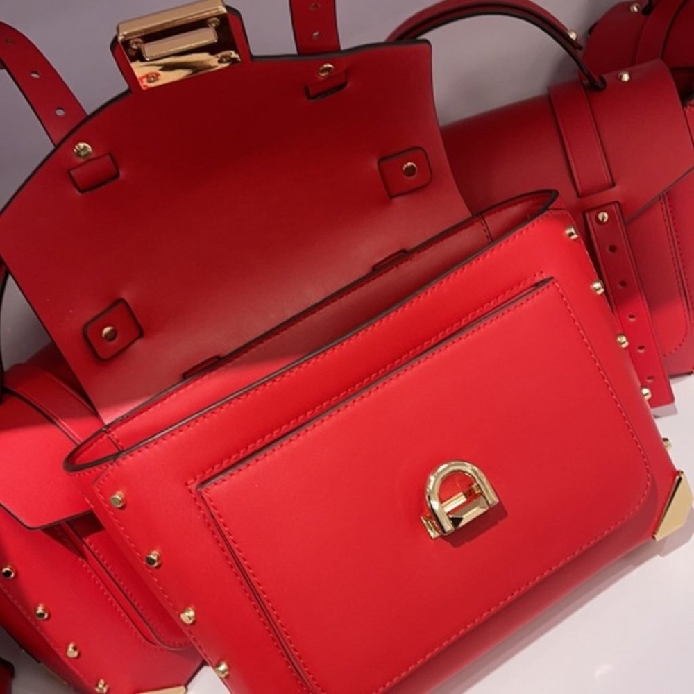 Michael Kors Manhattan Medium School Satchel - Picture 9 of 16